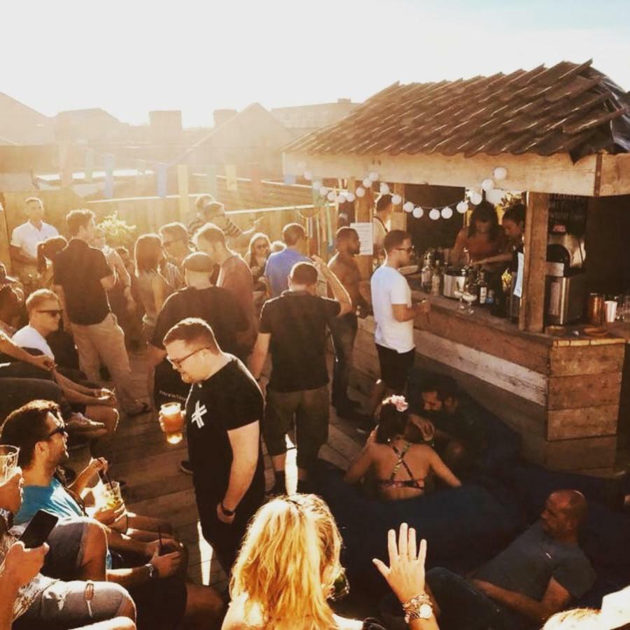 Готель The Dark Horse Pub Бристоль Екстер'єр фото